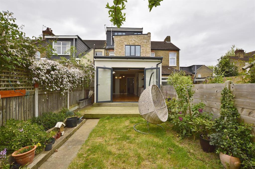 Contemporary 3 Bed House With Spacious Garden Close To Stratford & Canary Wharf 런던 외부 사진