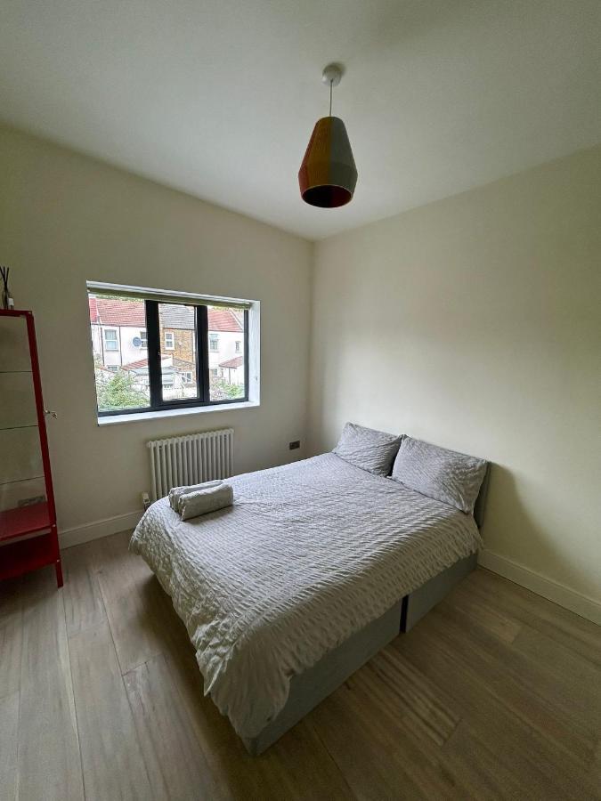 Contemporary 3 Bed House With Spacious Garden Close To Stratford & Canary Wharf 런던 외부 사진