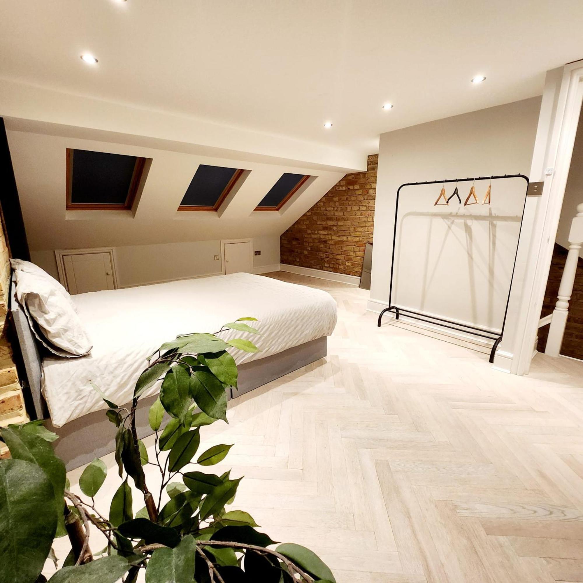 Contemporary 3 Bed House With Spacious Garden Close To Stratford & Canary Wharf 런던 객실 사진