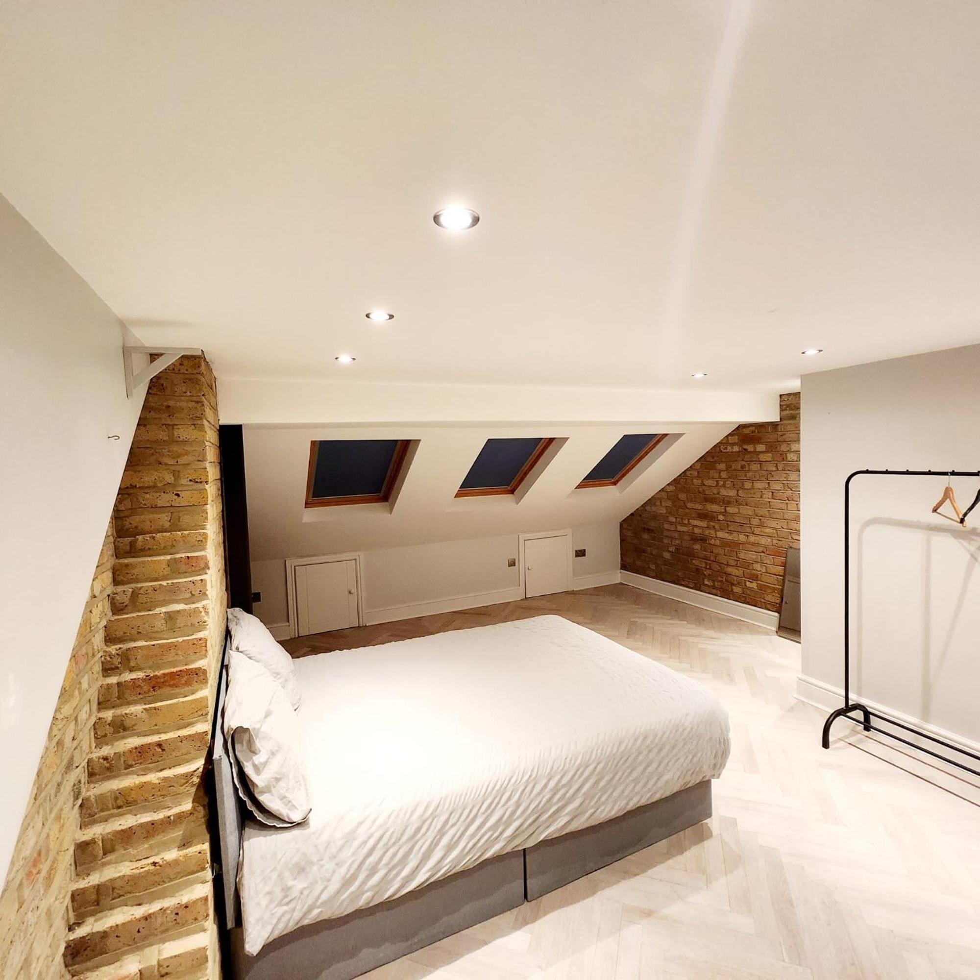 Contemporary 3 Bed House With Spacious Garden Close To Stratford & Canary Wharf 런던 객실 사진